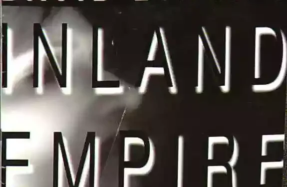 Inland Empire – logica Inconștientului iese la lumină pe divan